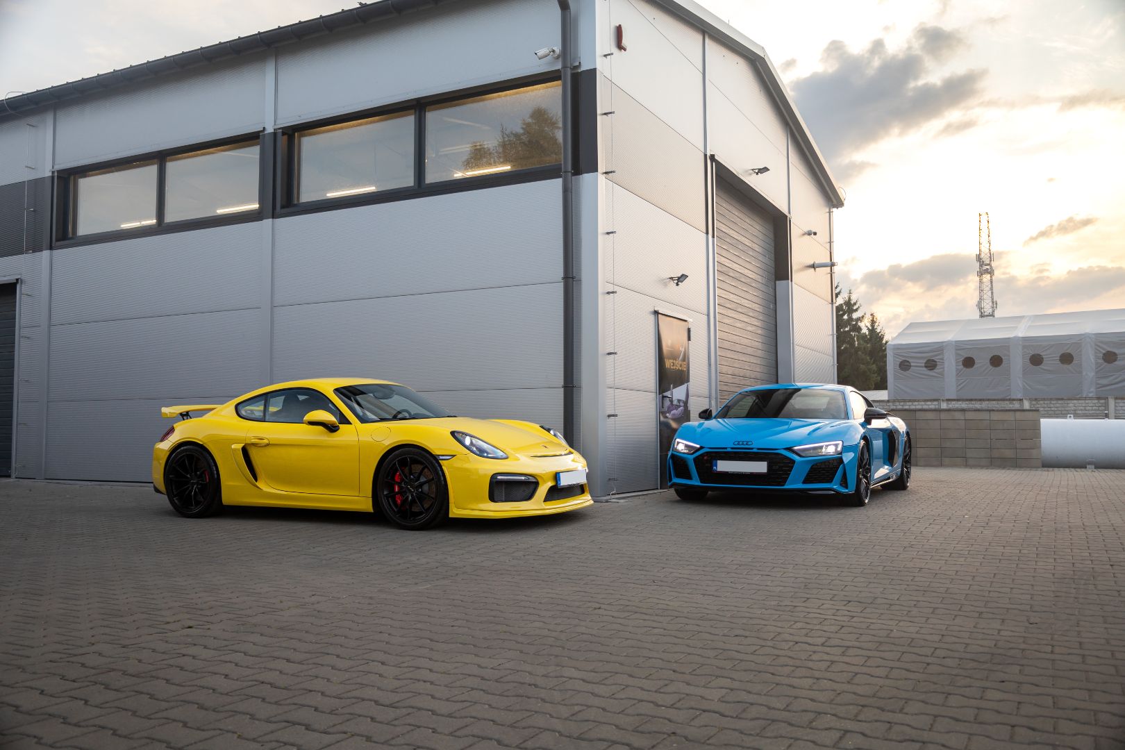 Porsche GT4 i Audi R8 po detailingu felg i opon